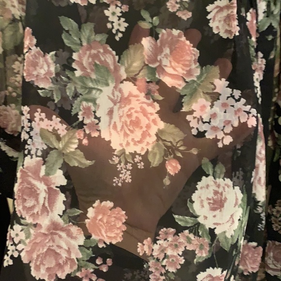 Sheer floral button up shirt - Picture 3 of 3
